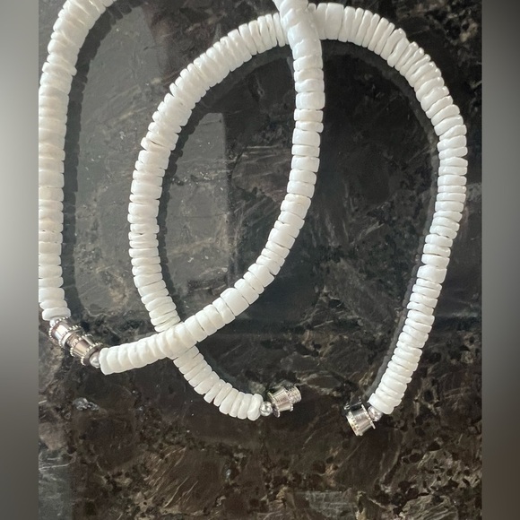 White Puka Shell Set of 2 Bracelets - Picture 5 of 5